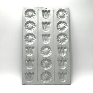 VTG Chocolate Mold Tray With Flower & Tulip Shapes Summer Farmhouse Decor